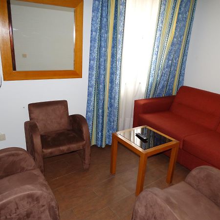 Готель Al Center Aveiro Alojamento Local Екстер'єр фото